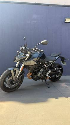 SUZUKI GSX-8S SUZUKI GSX-8S